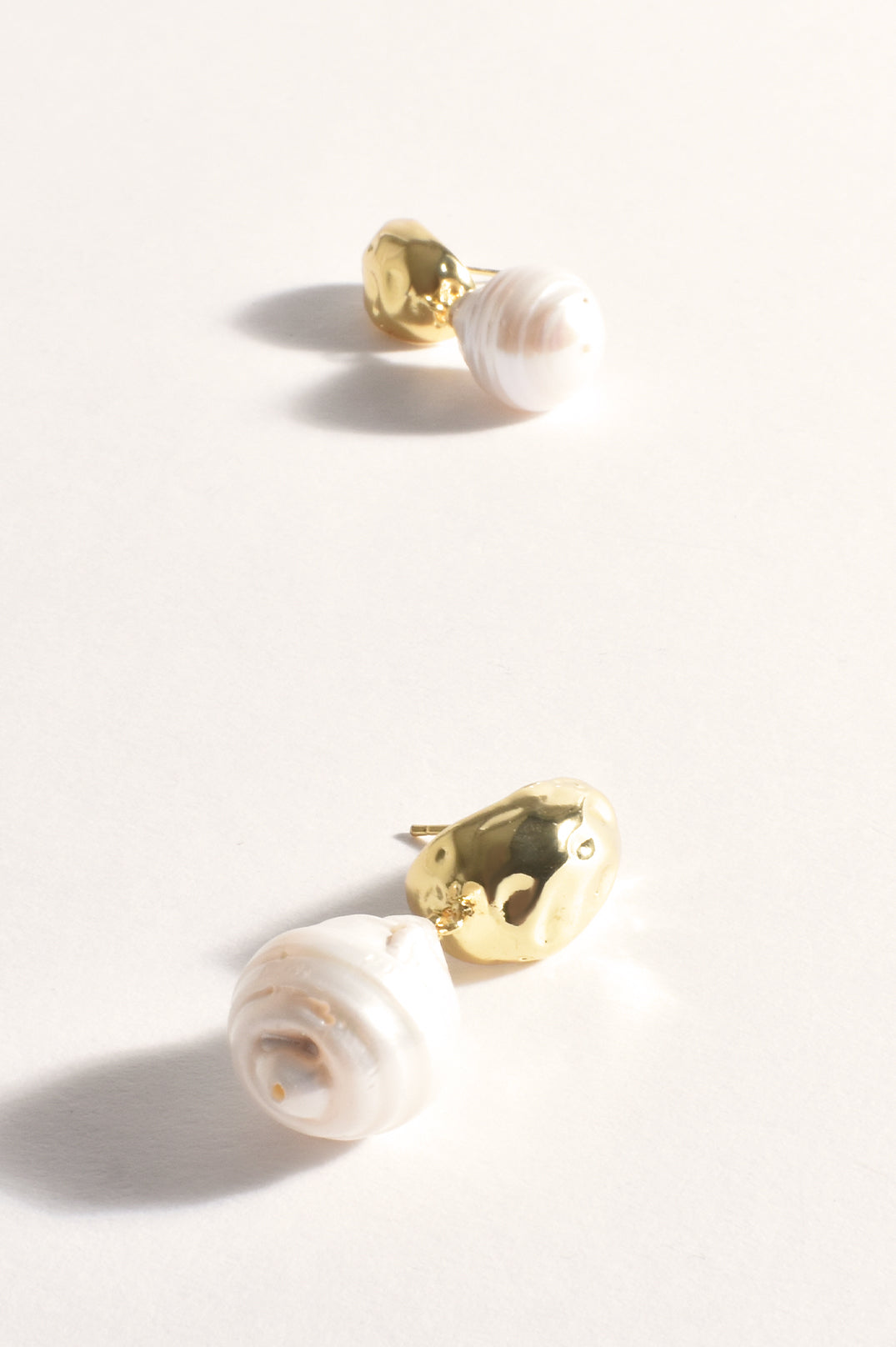 Curved Front Freshwater Pearl Earrings - Gold