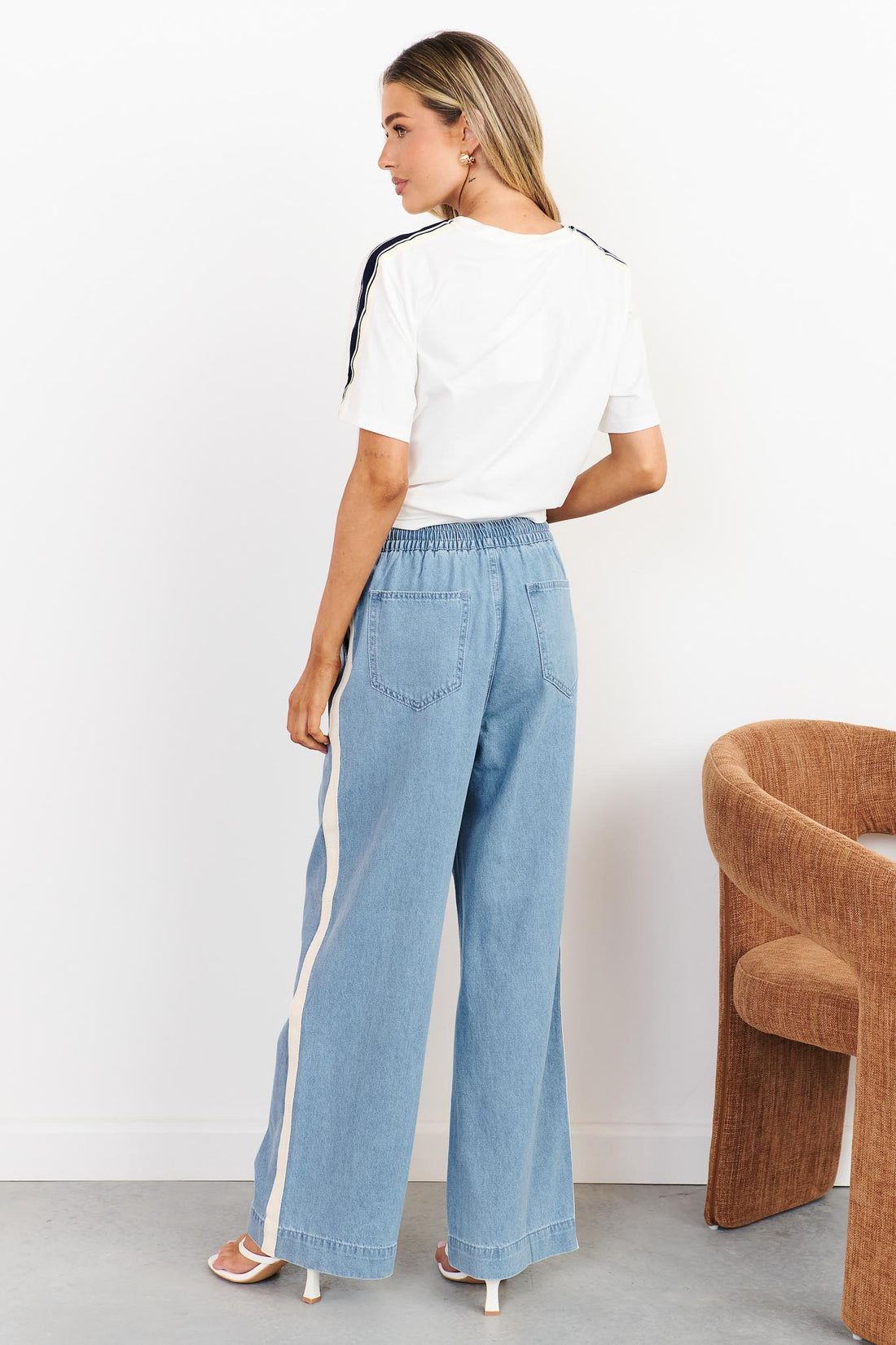 Alex Side Stripe Jean - Light Wash