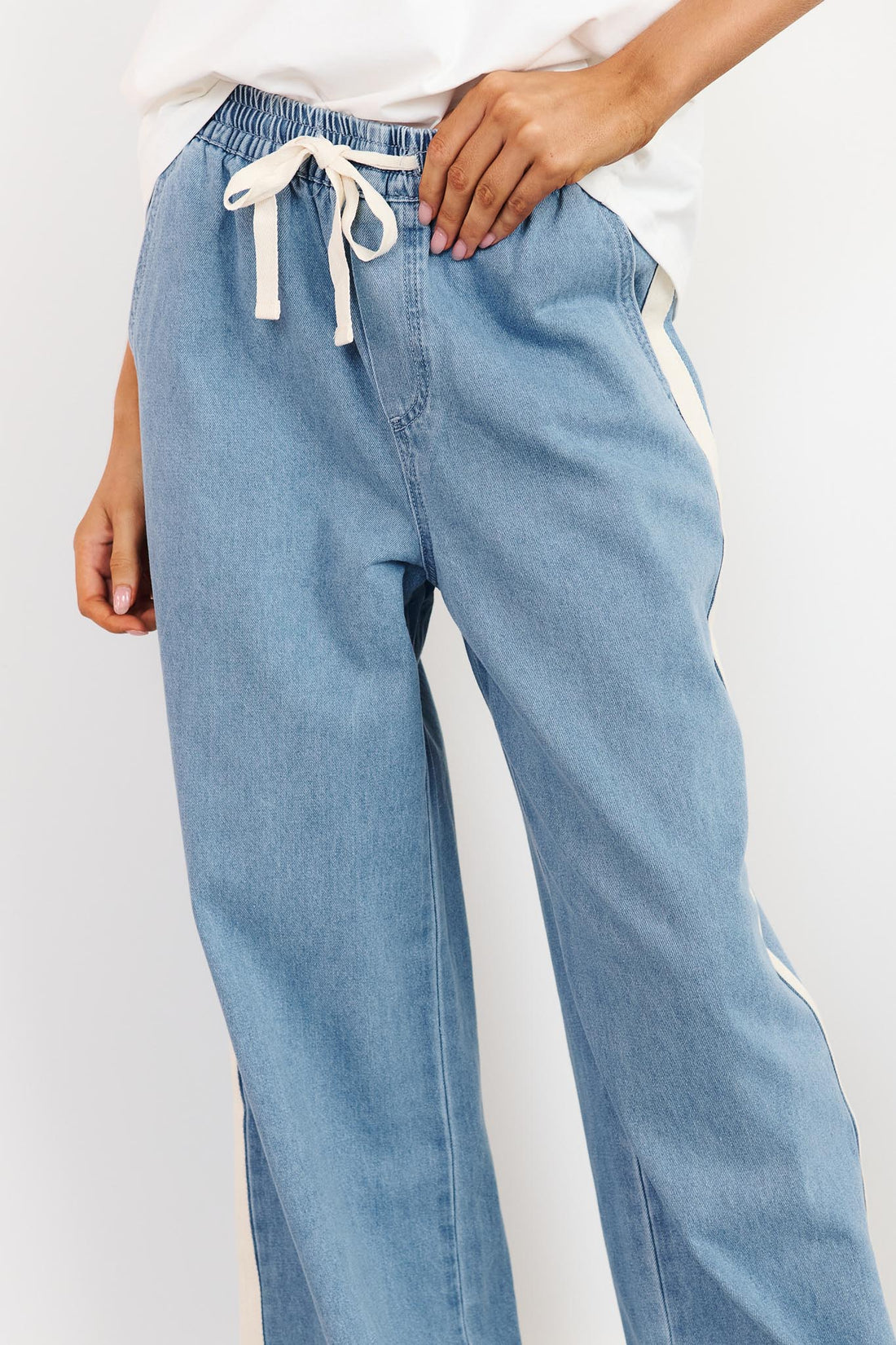 Alex Side Stripe Jean - Light Wash