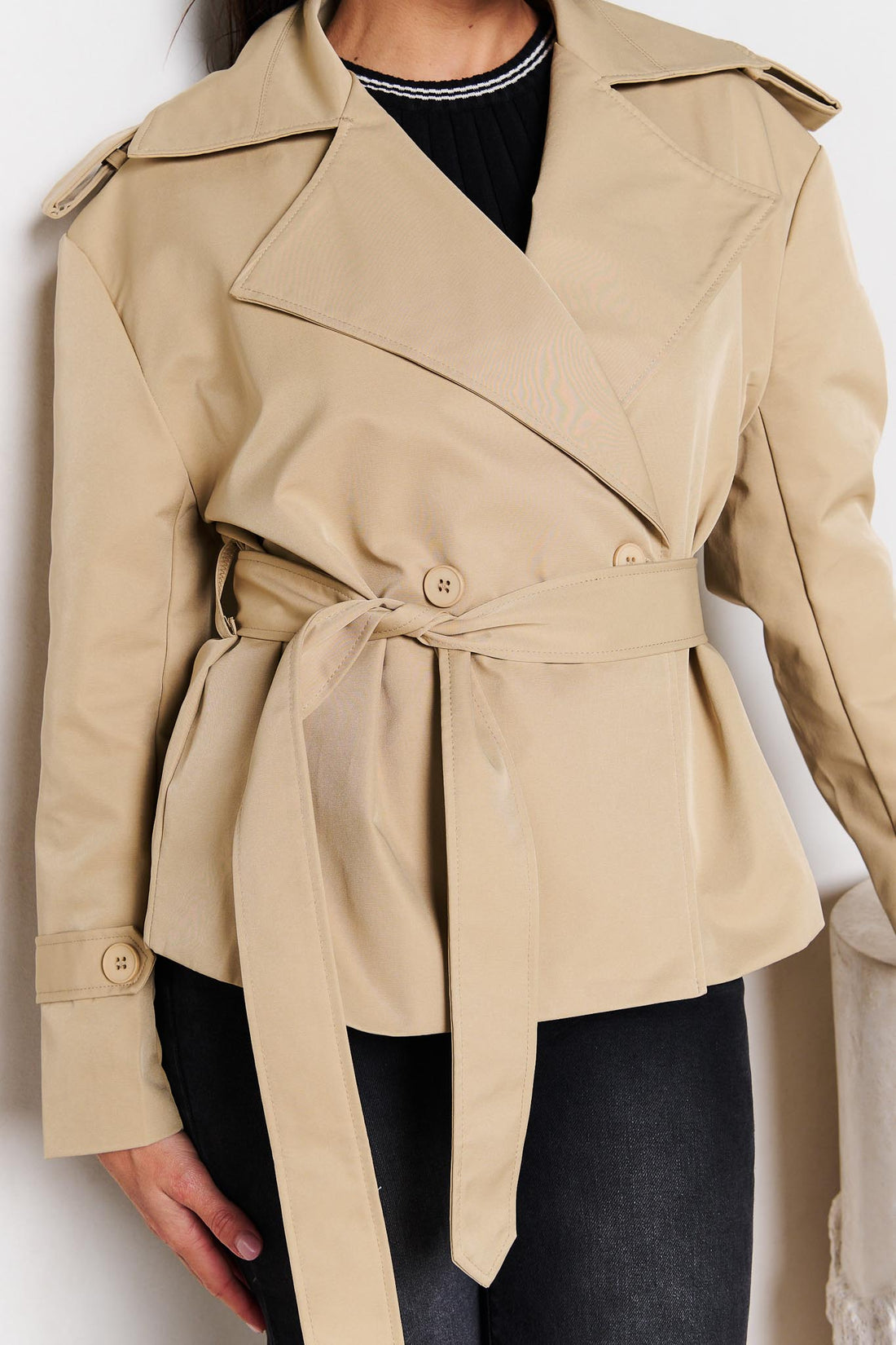 minnie + MAXXIE beige cropped trench coat