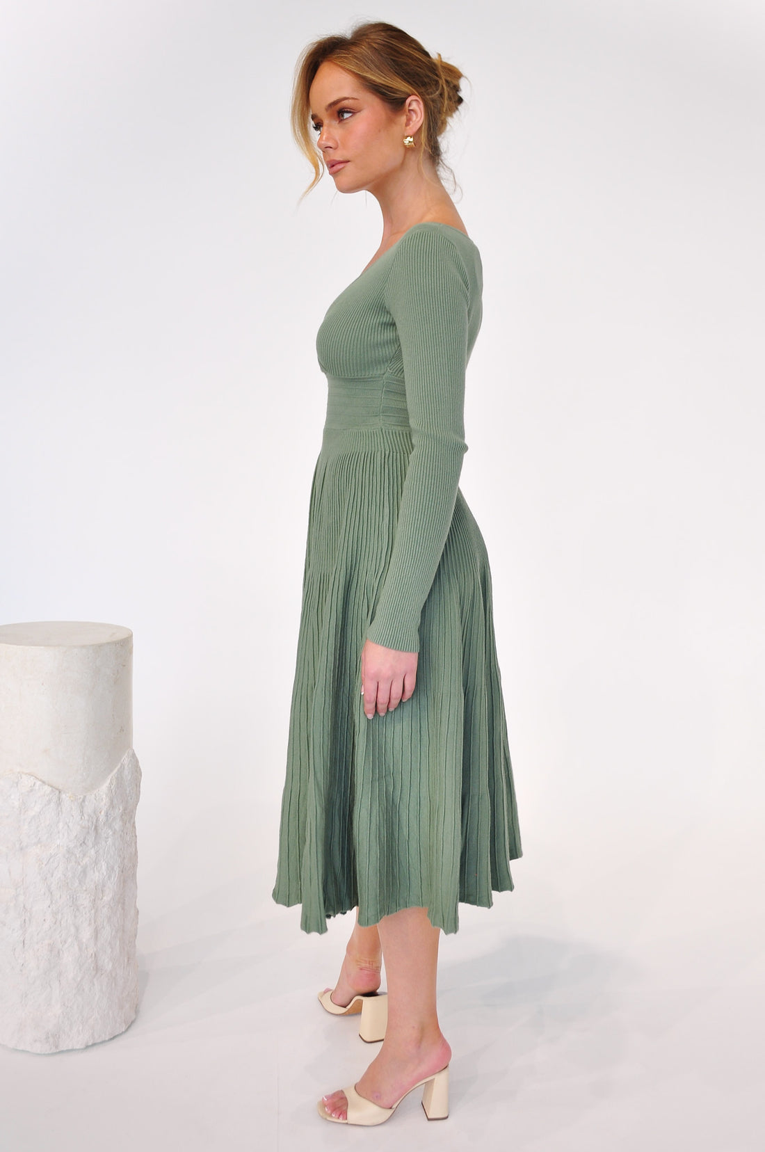 Shop Women's Knit Dresses Online | minnie + MAXXIE Shop Women's Knit Dresses Online | minnie + MAXXIE
