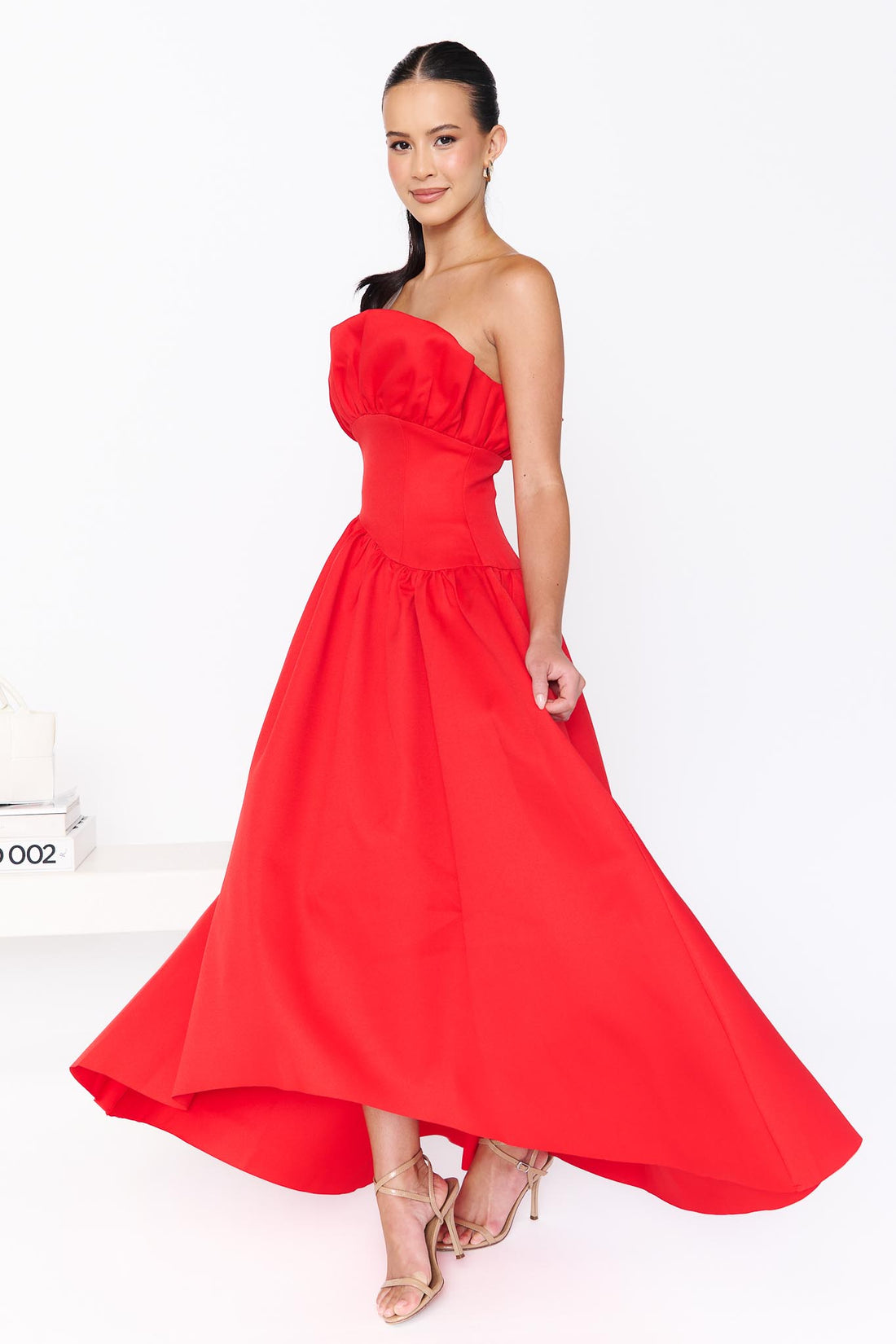 elliatt laurel dress in red Elliatt - Laurel Sleeveless Maxi Dress In Red