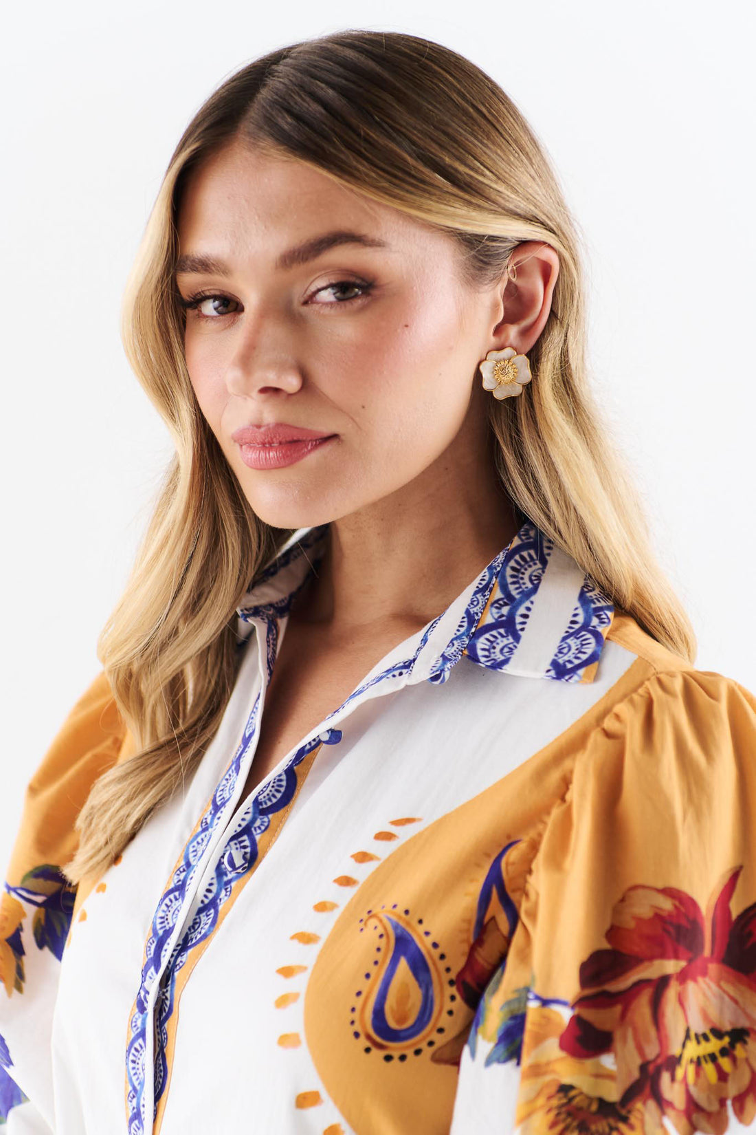Aura Petal Earring - Ivory
