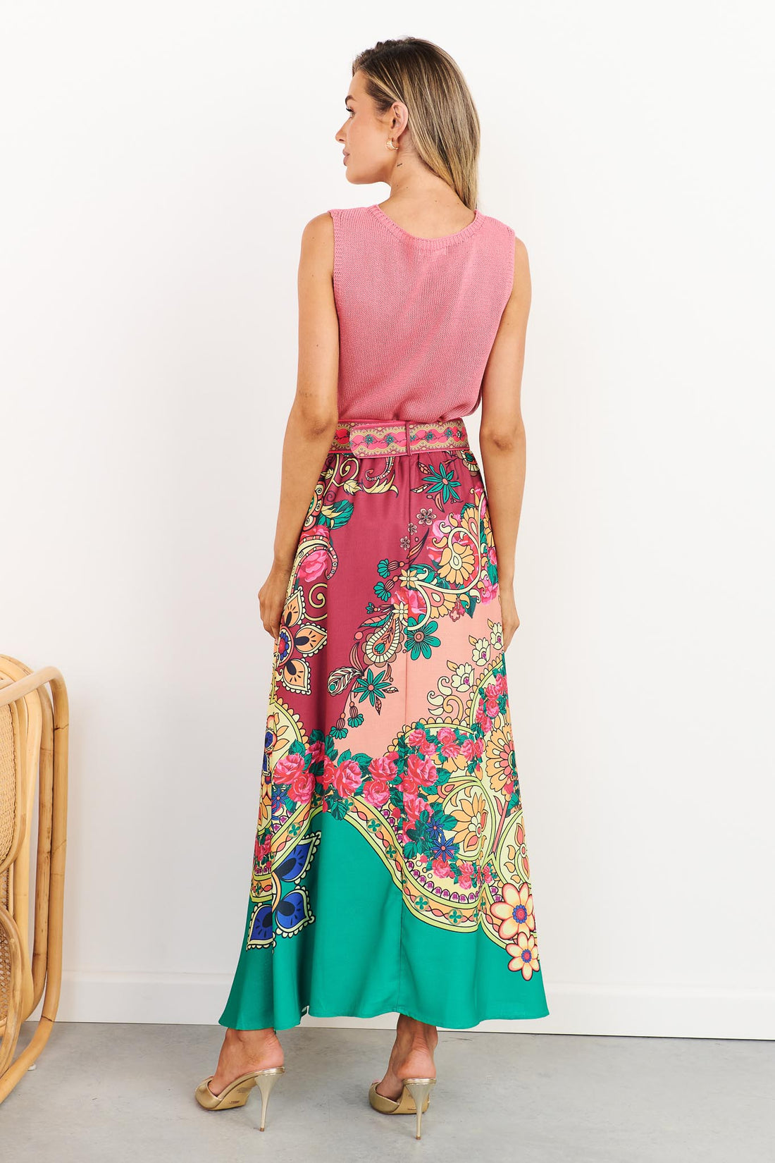 Franca paisley print maxi skirt with Villa pink knit tank, back view