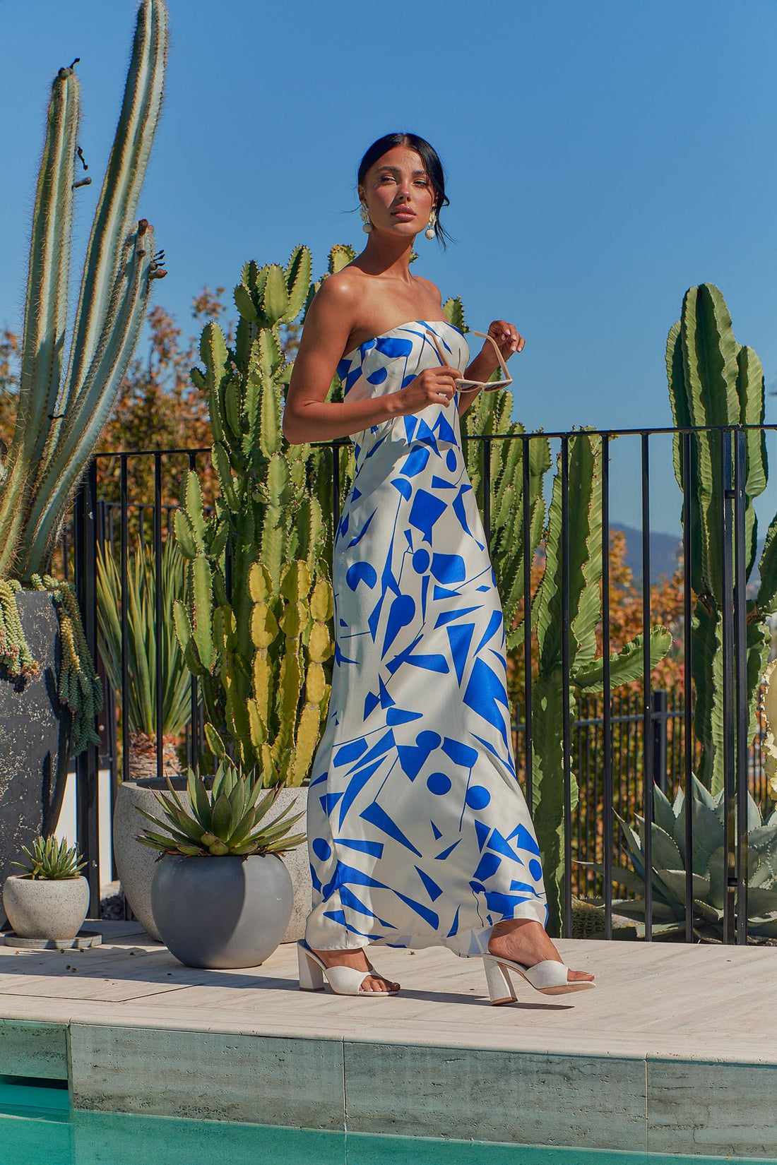Gigi Strapless Maxi Dress - Blue / White