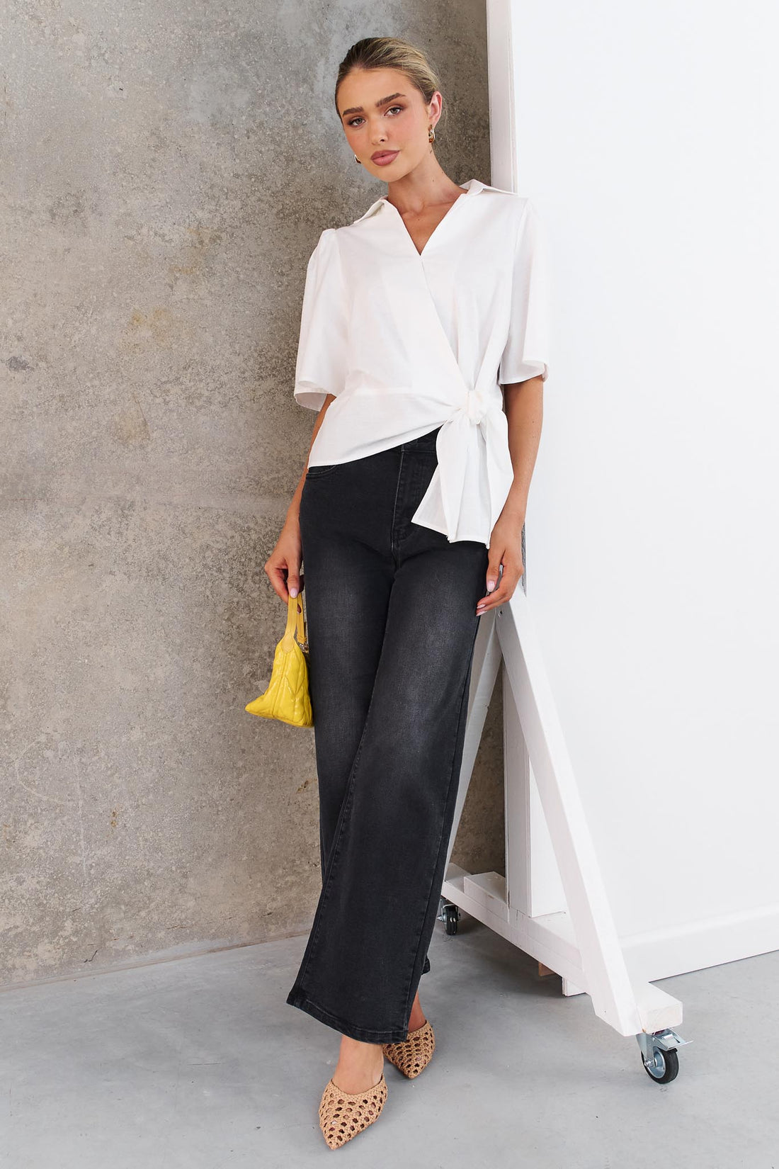 Signature Tie Shirt - White