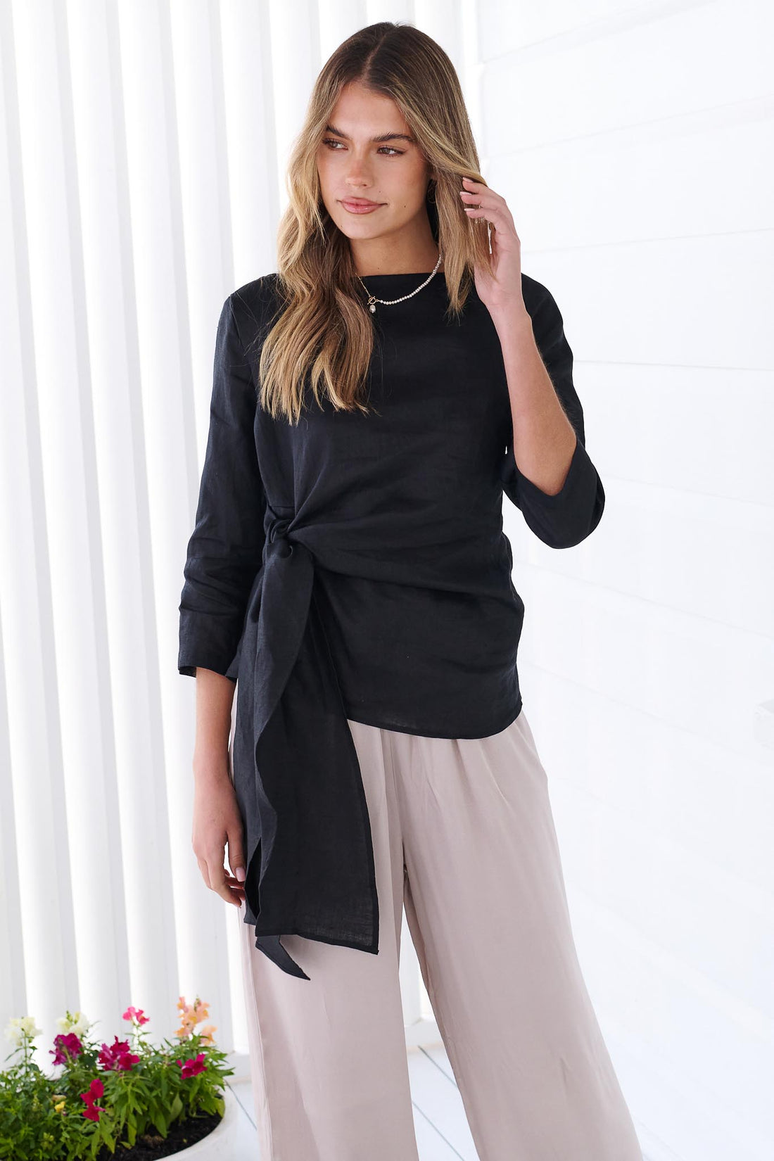 Valerie Linen Top - Black